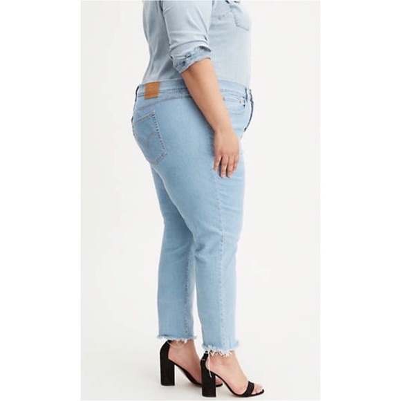 NEW Levi’s Plus Size Wedgie Skinny Ankle Jeans - Picture 2 of 4